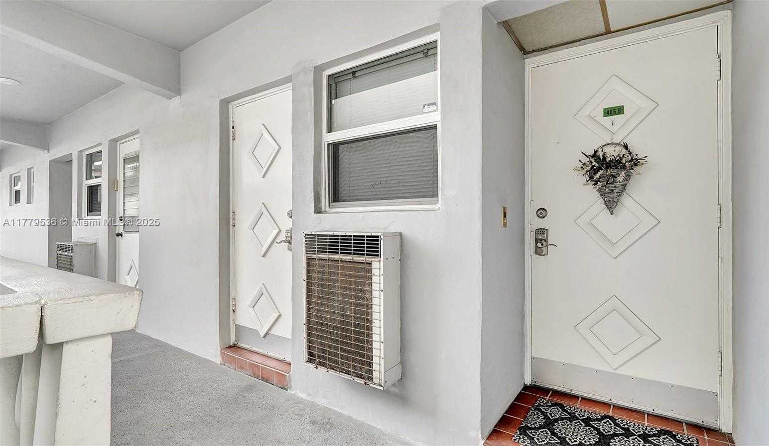 Small Image of 329 SOUTH EAST 3RD ST #405S, Hallandale Beach Number 5