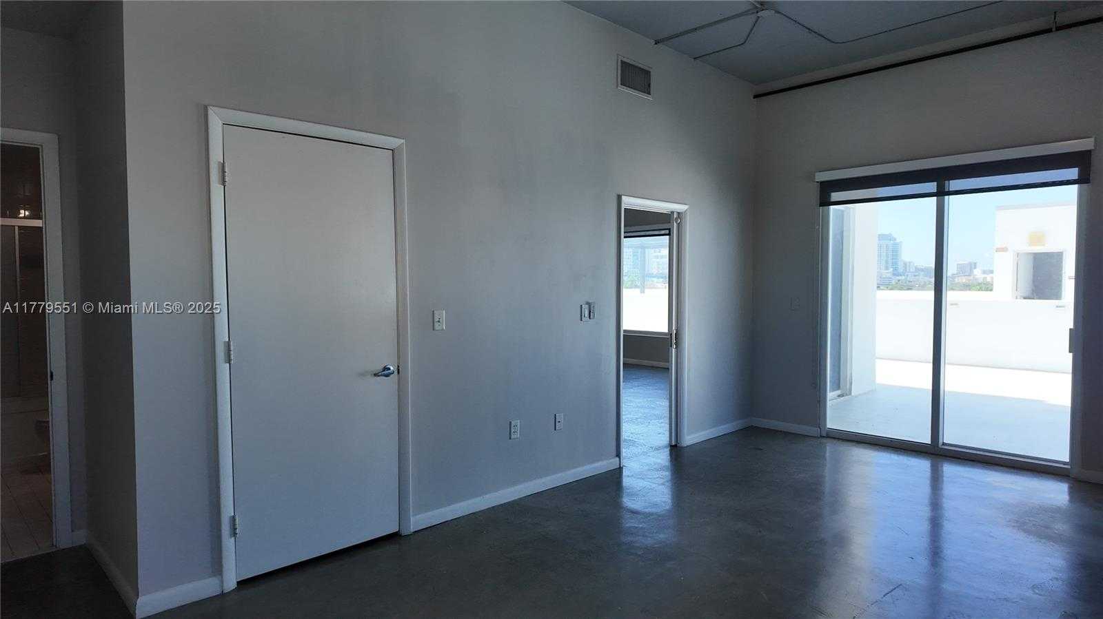 Small Image of 10 SOUTH WEST SOUTH RIVER DR #610, Miami Number 21