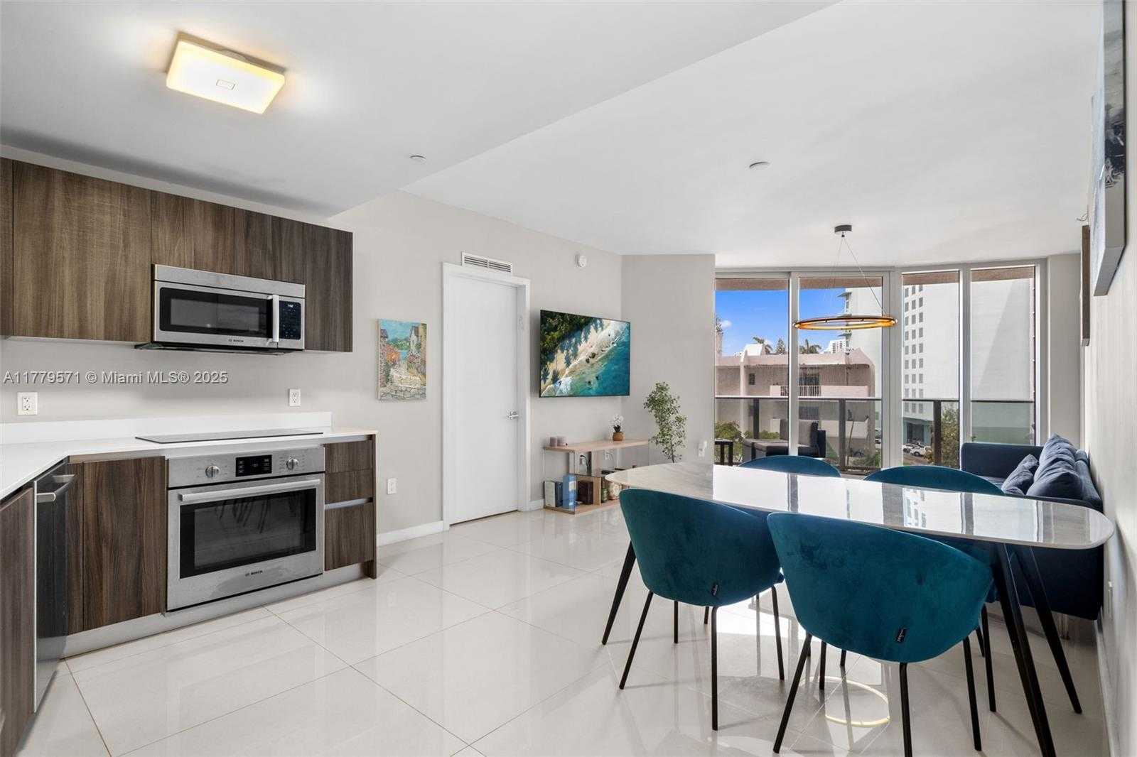 Small Image of 488 NORTH EAST 18TH ST #301, Miami Number 3