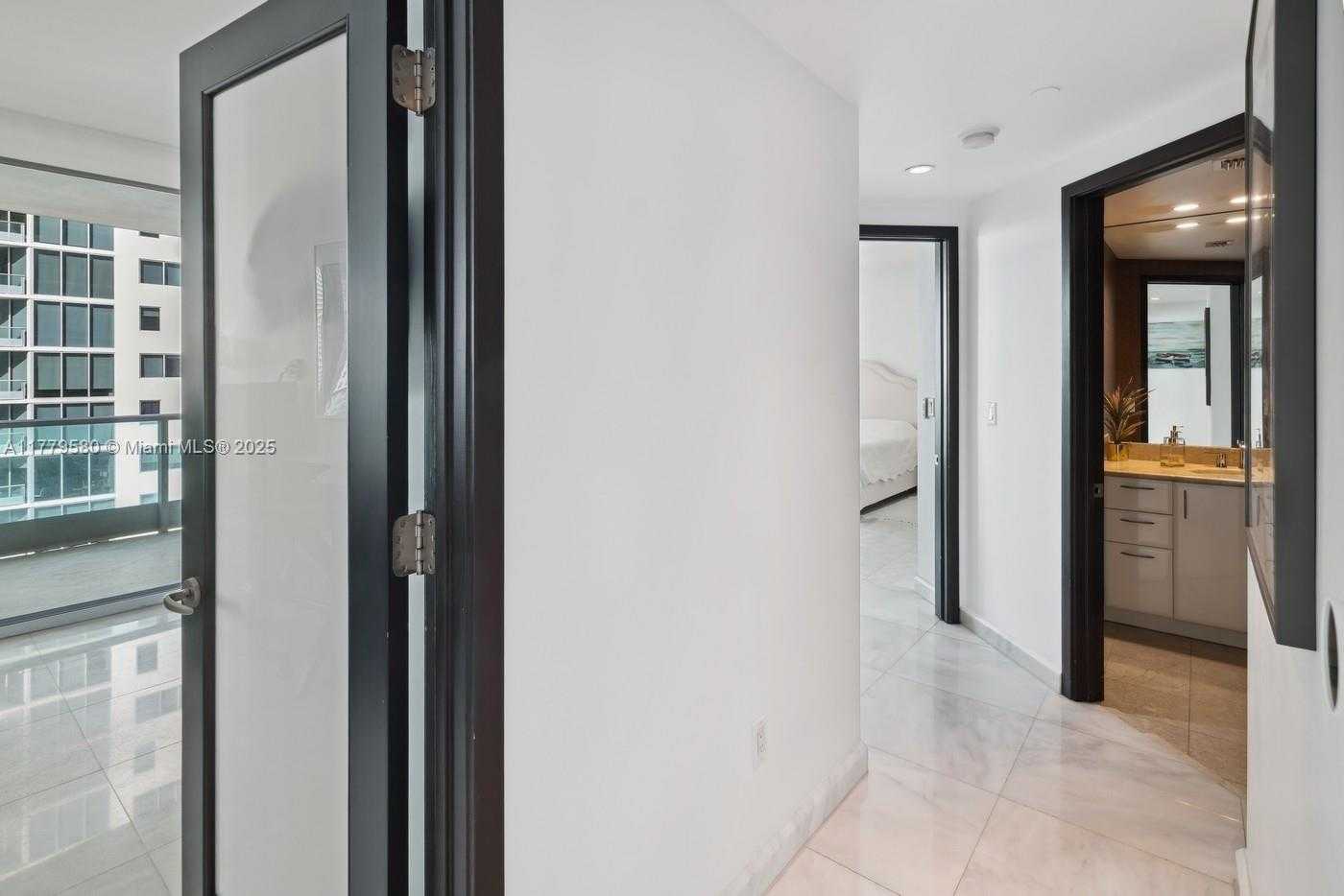 Small Image of 1331 BRICKELL BAY DR #1907, Miami Number 13