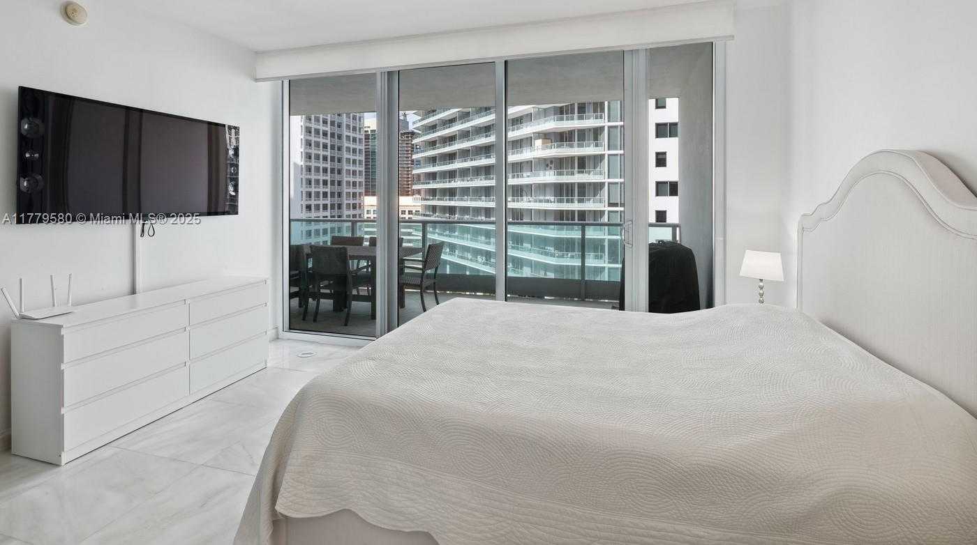 Small Image of 1331 BRICKELL BAY DR #1907, Miami Number 18
