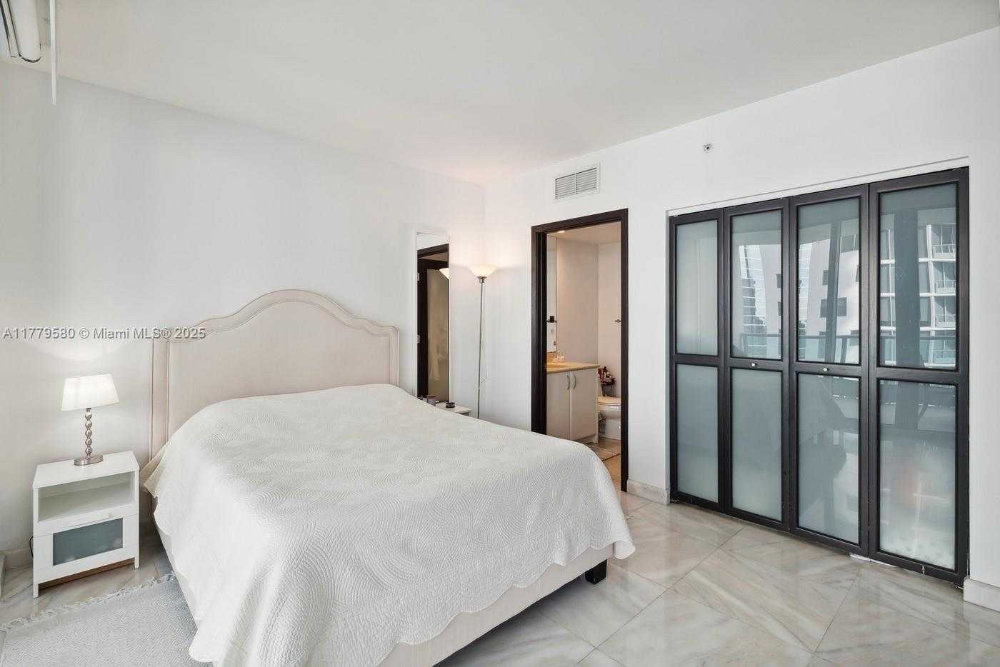 Small Image of 1331 BRICKELL BAY DR #1907, Miami Number 19