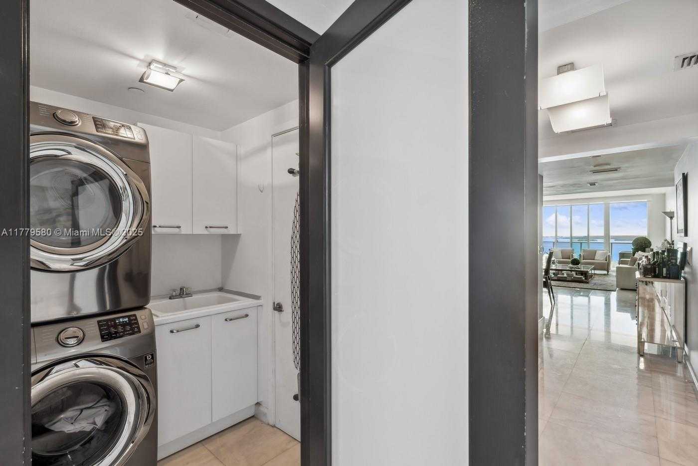 Small Image of 1331 BRICKELL BAY DR #1907, Miami Number 30