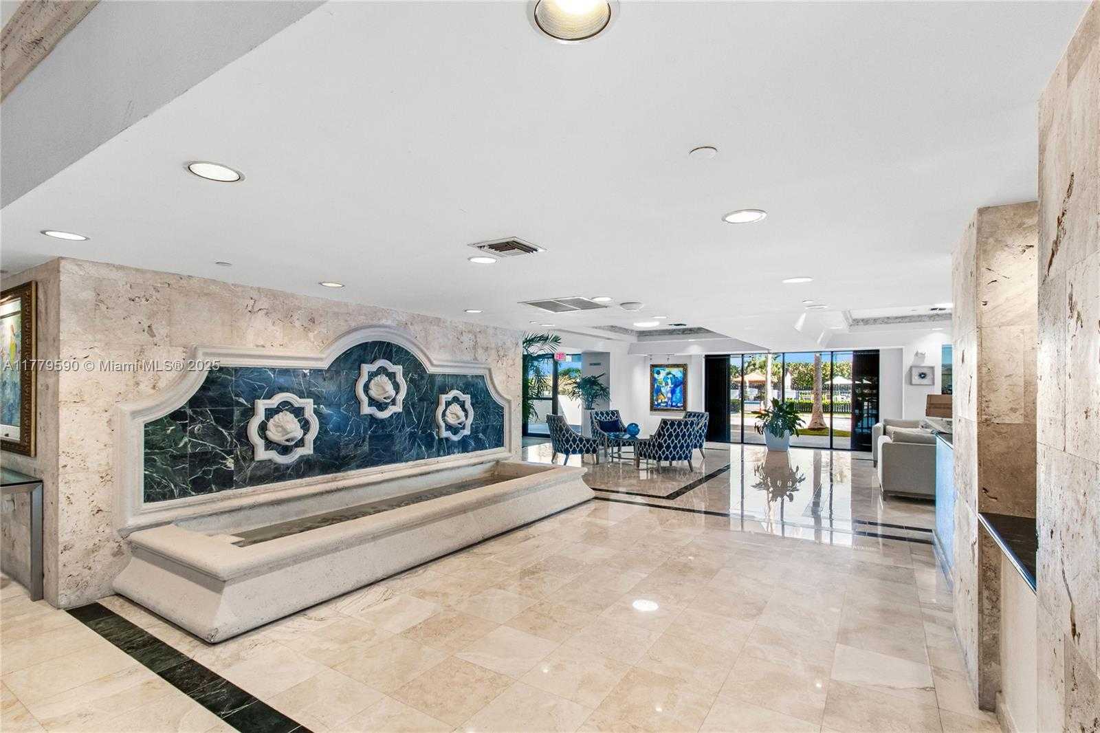 Small Image of 2625 COLLINS AVE #608, Miami Beach Number 12