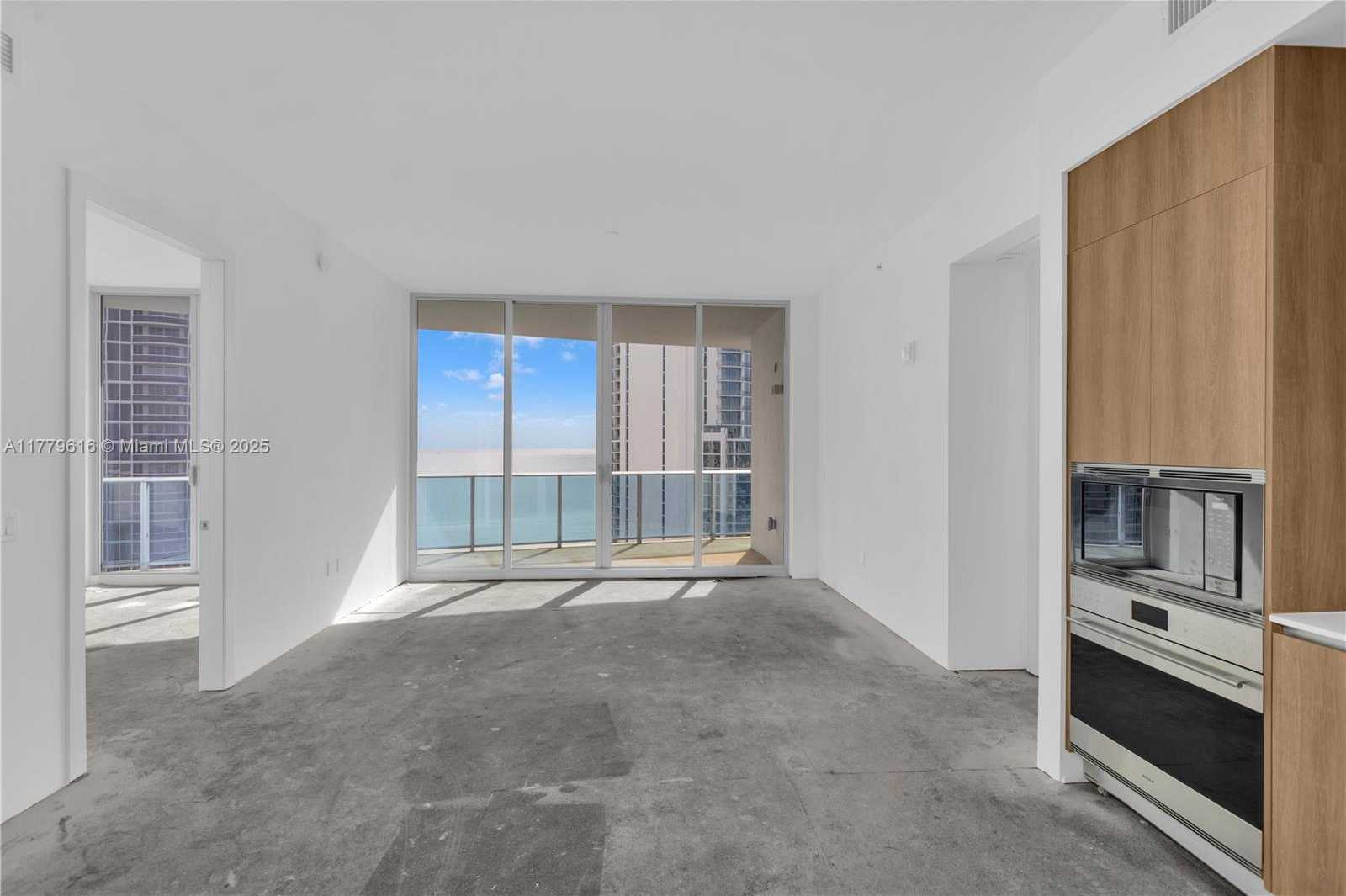 Small Image of 17550 COLLINS AVENUE #1502, Sunny Isles Beach Number 4