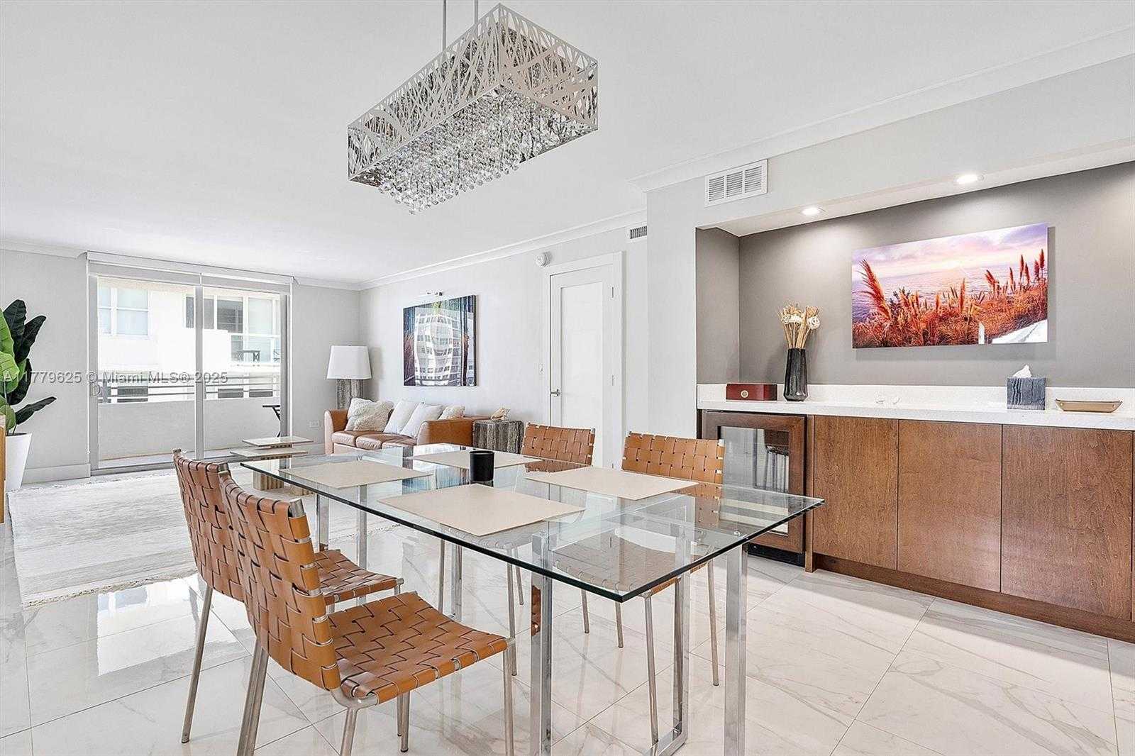 Small Image of 5555 COLLINS AVE #16B, Miami Beach Number 13