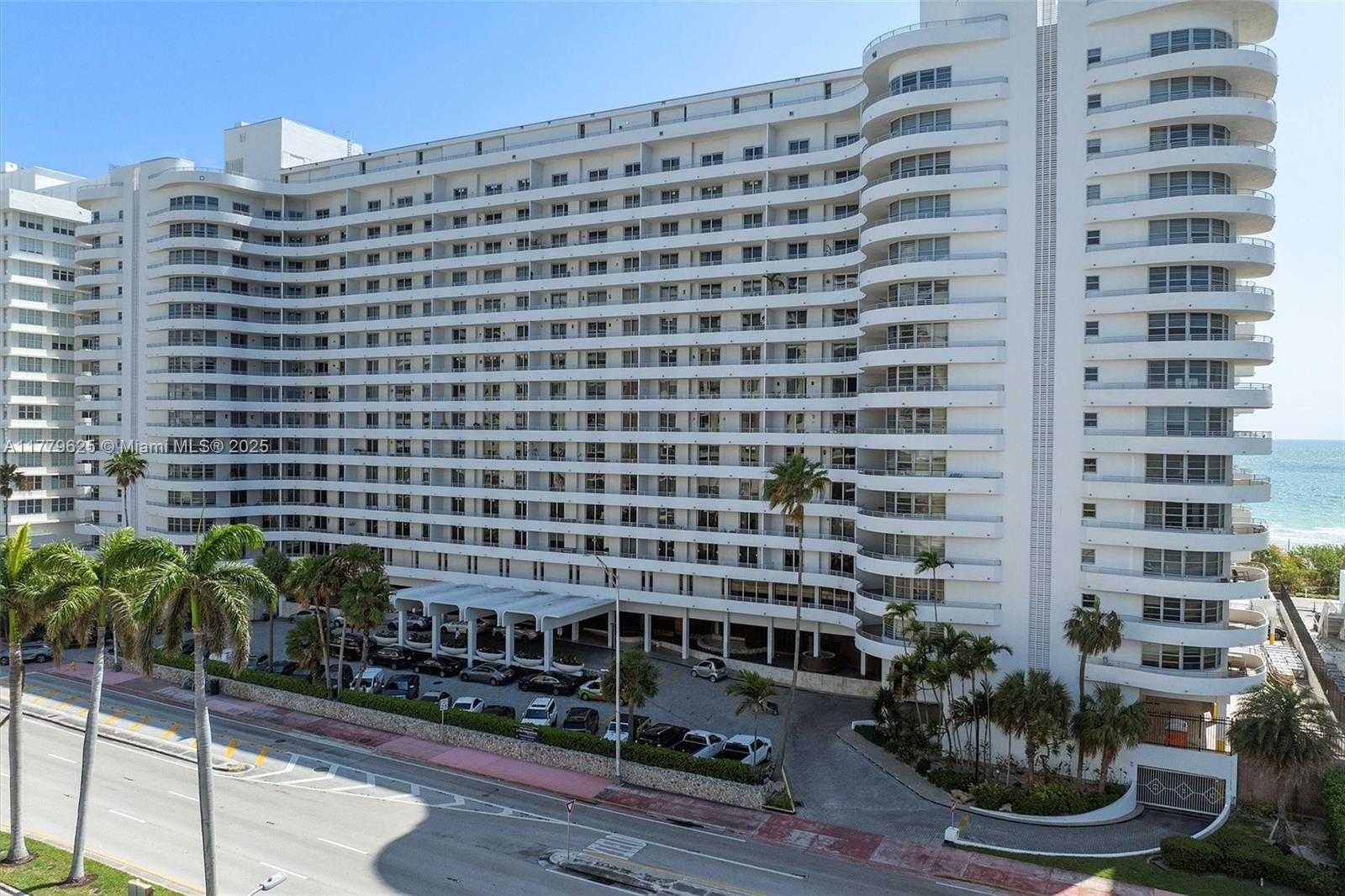 Small Image of 5555 COLLINS AVE #16B, Miami Beach Number 27