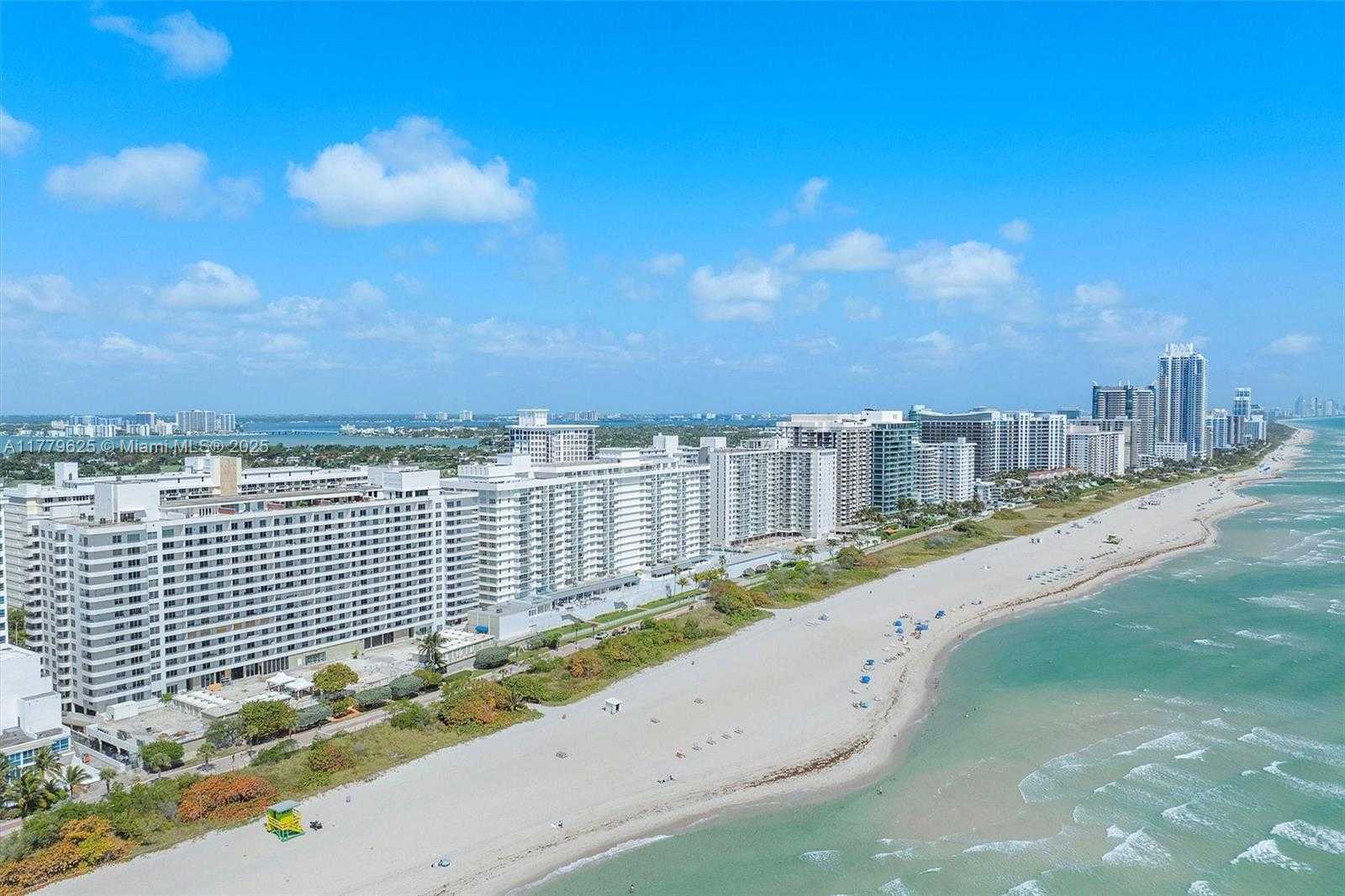 Small Image of 5555 COLLINS AVE #16B, Miami Beach Number 44