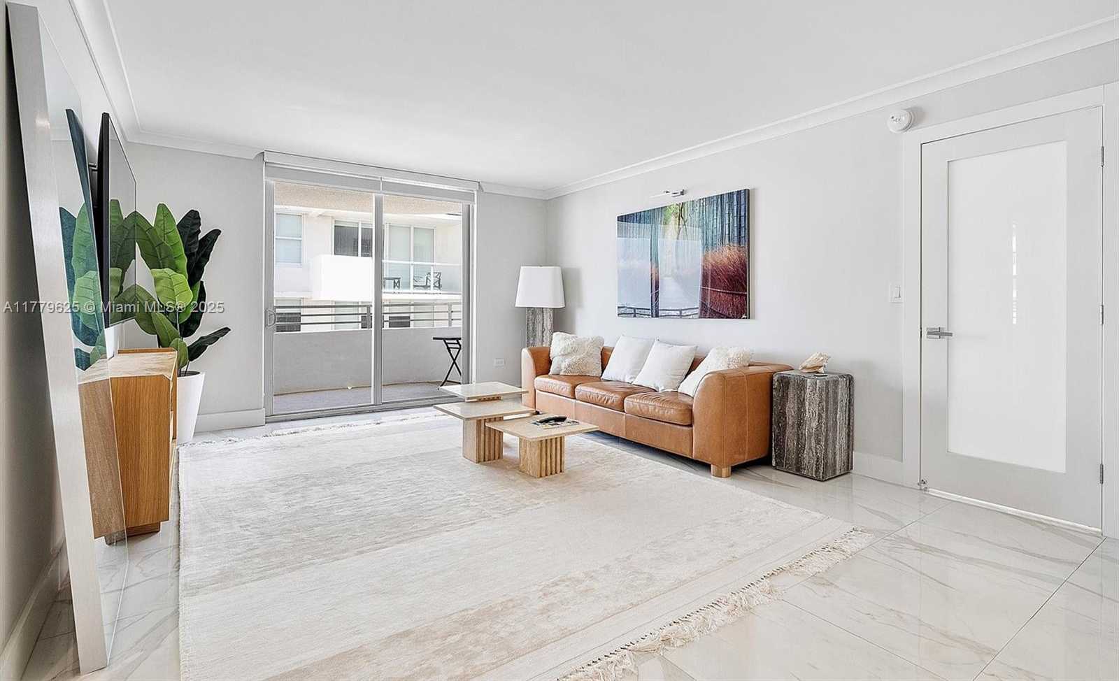 Small Image of 5555 COLLINS AVE #16B, Miami Beach Number 5