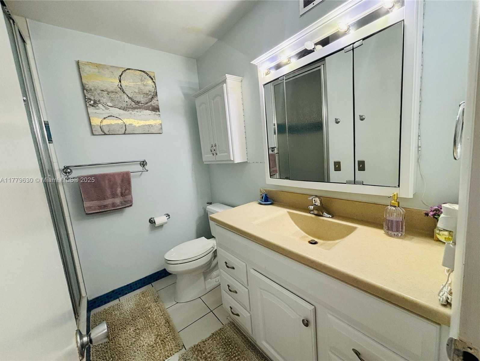 Small Image of 5300 5300 WASHINGTON ST #E-209, Hollywood Number 14