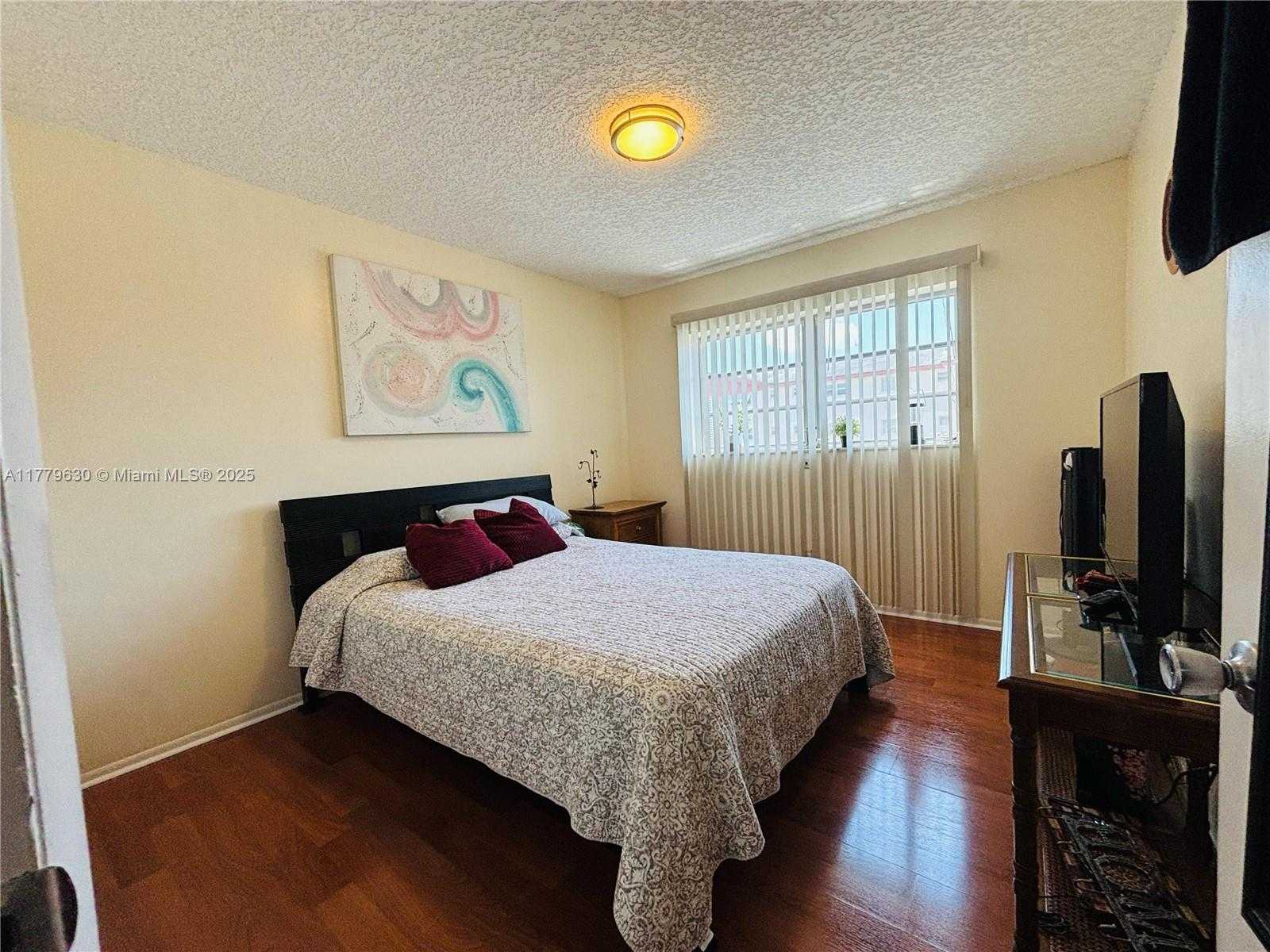Small Image of 5300 5300 WASHINGTON ST #E-209, Hollywood Number 15