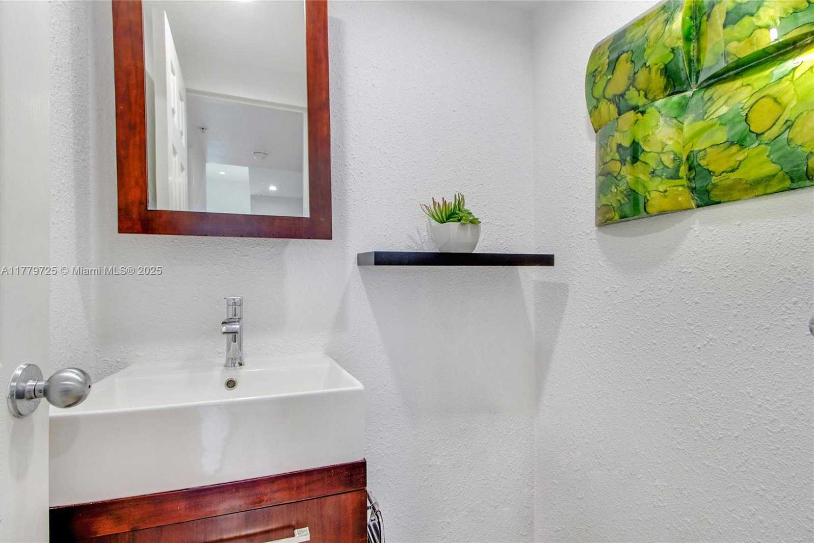 Small Image of 1500 BAY RD #1540S, Miami Beach Number 11
