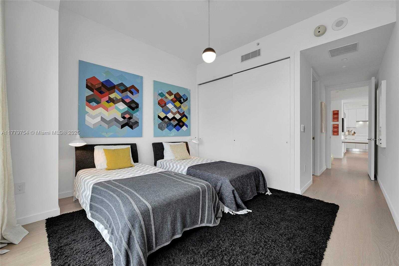 Small Image of 1425 BRICKELL AVE #61E, Miami Number 19