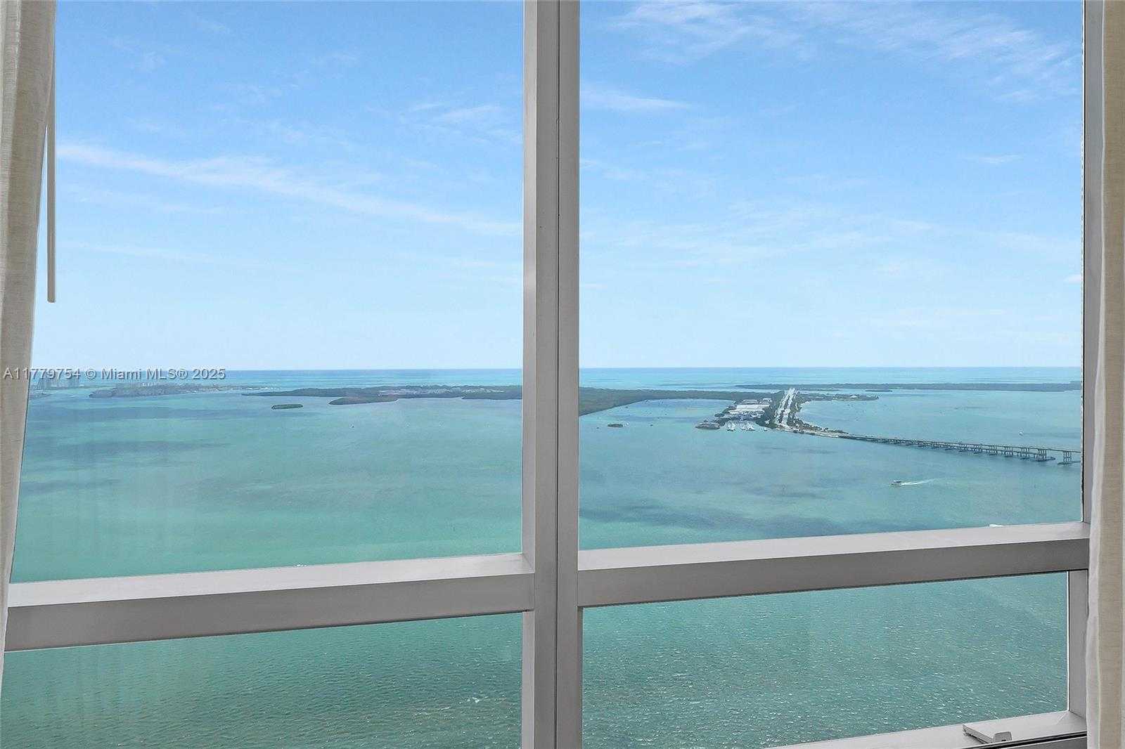 Small Image of 1425 BRICKELL AVE #61E, Miami Number 20