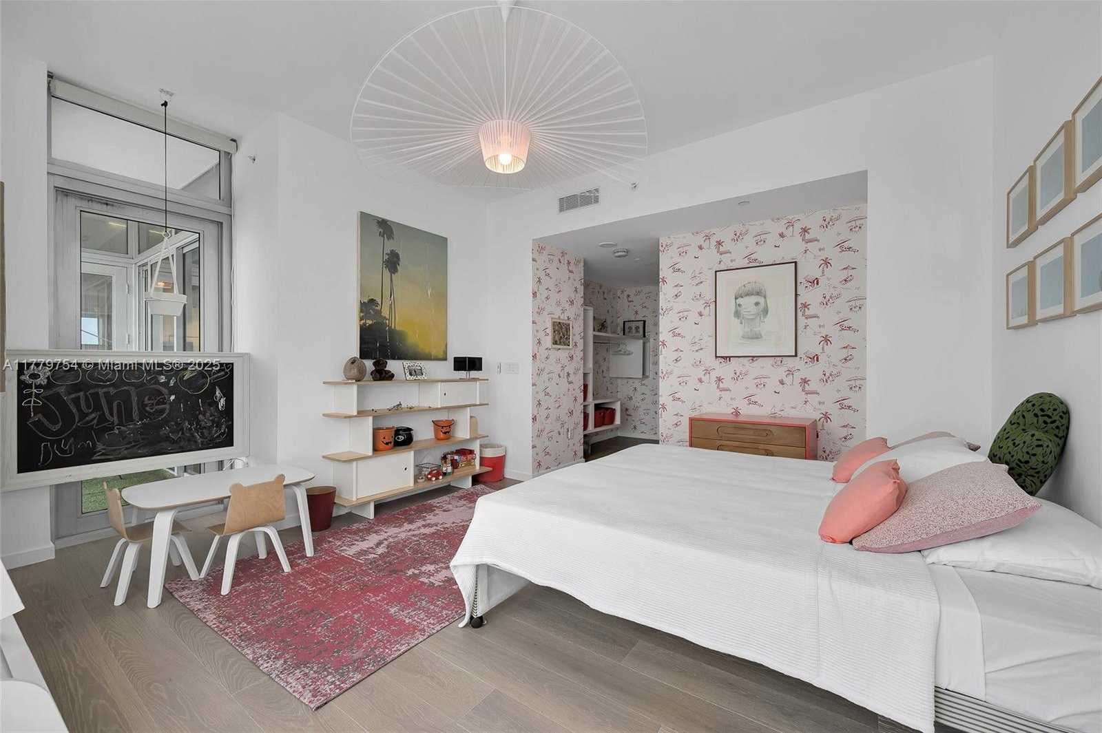 Small Image of 1425 BRICKELL AVE #61E, Miami Number 28