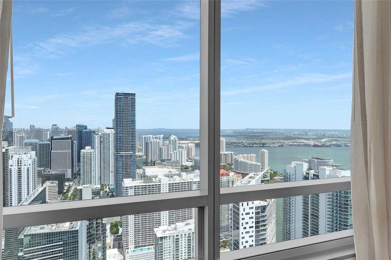 Small Image of 1425 BRICKELL AVE #61E, Miami Number 29