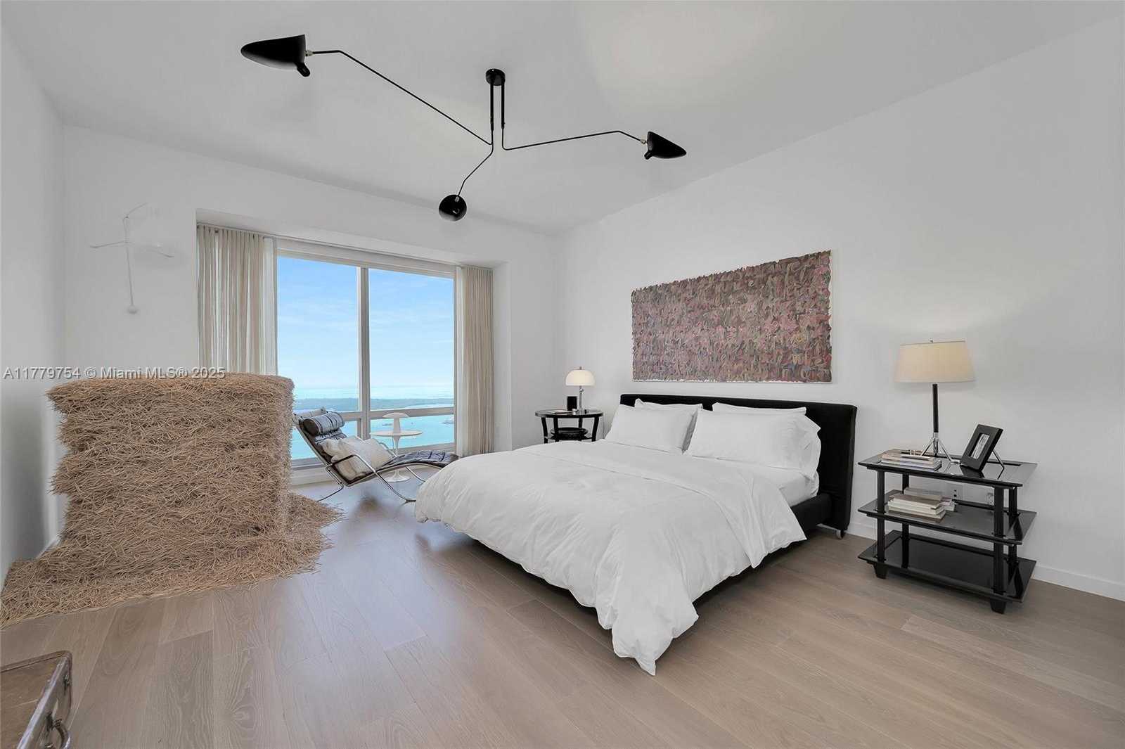 Small Image of 1425 BRICKELL AVE #61E, Miami Number 32