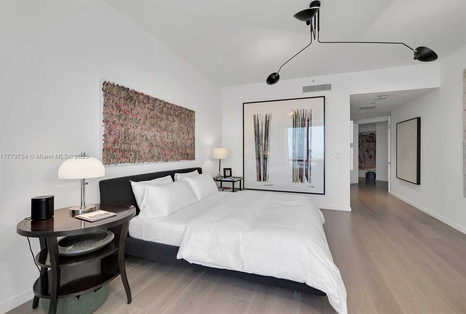 Small Image of 1425 BRICKELL AVE #61E, Miami Number 34