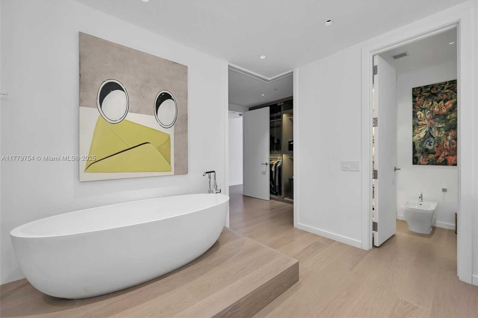 Small Image of 1425 BRICKELL AVE #61E, Miami Number 40