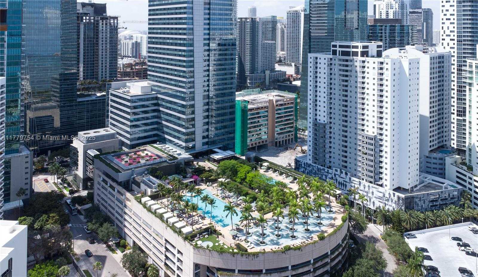 Small Image of 1425 BRICKELL AVE #61E, Miami Number 48