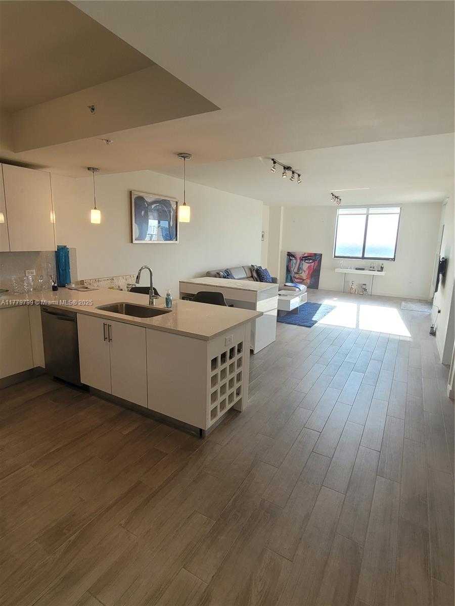 Small Image of 999 SOUTH WEST 1ST AVE #2213, Miami Number 2