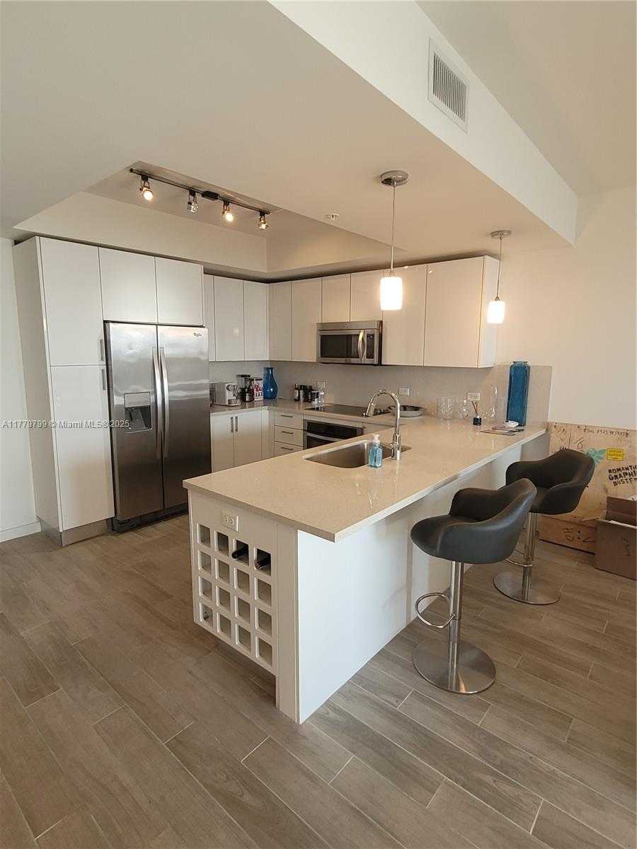 Small Image of 999 SOUTH WEST 1ST AVE #2213, Miami Number 4