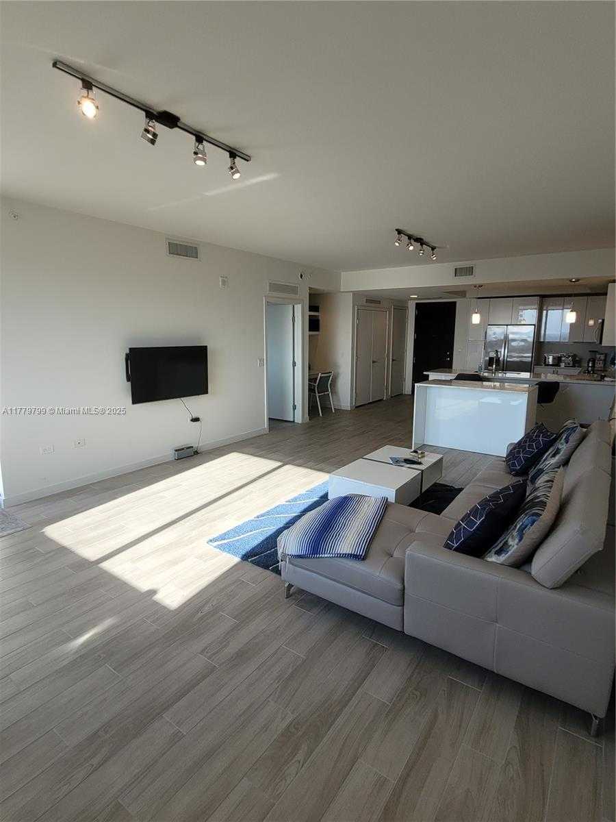 Small Image of 999 SOUTH WEST 1ST AVE #2213, Miami Number 7