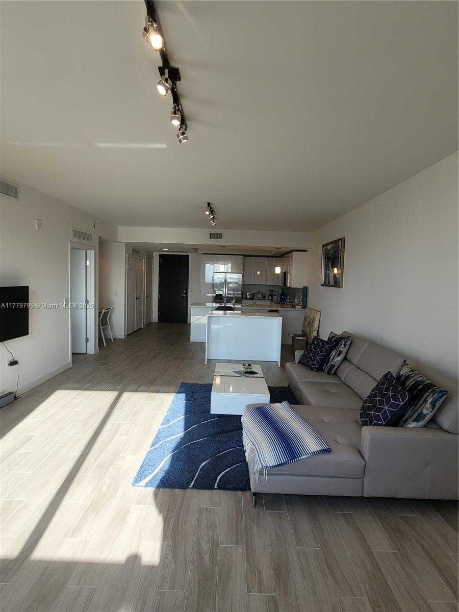 Small Image of 999 SOUTH WEST 1ST AVE #2213, Miami Number 8