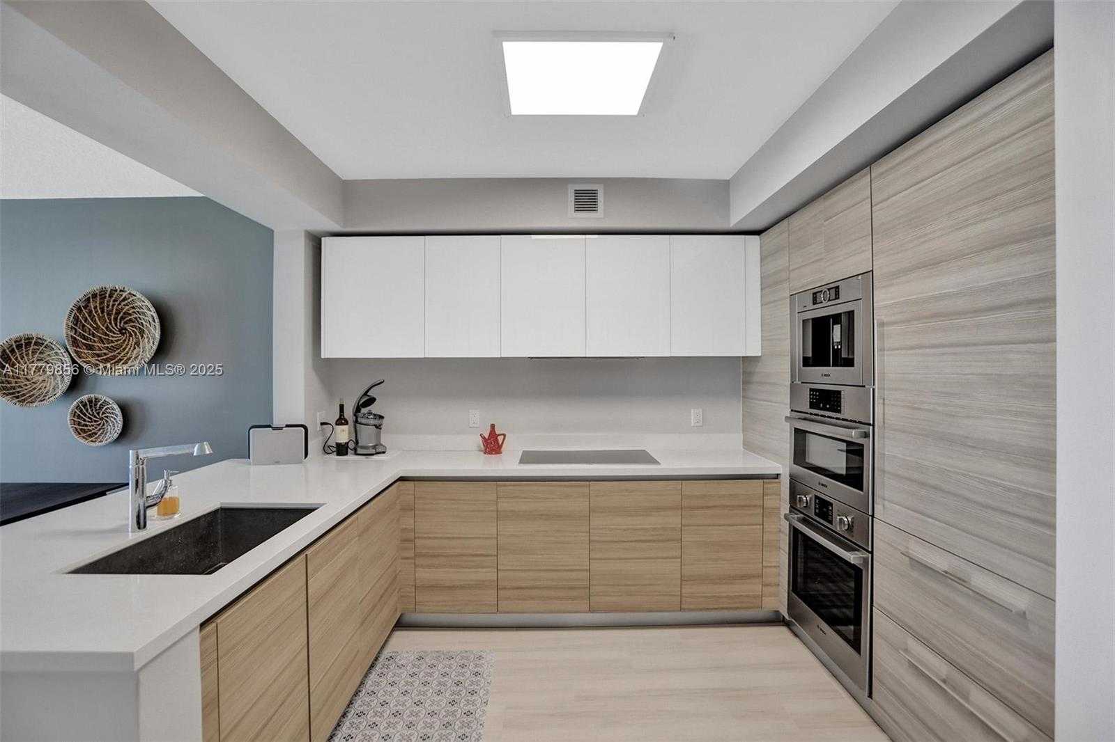 Small Image of 300 SUNNY ISLES BLVD #4-903, Sunny Isles Beach Number 17