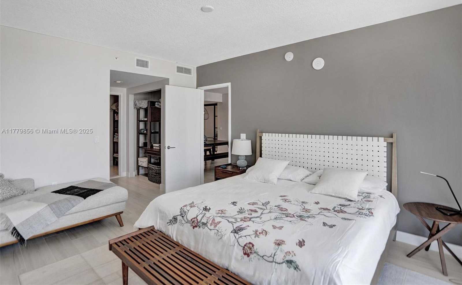 Small Image of 300 SUNNY ISLES BLVD #4-903, Sunny Isles Beach Number 9