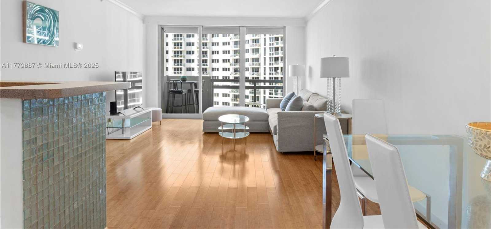 Small Image of 1500 BAY RD #866S, Miami Beach Number 4