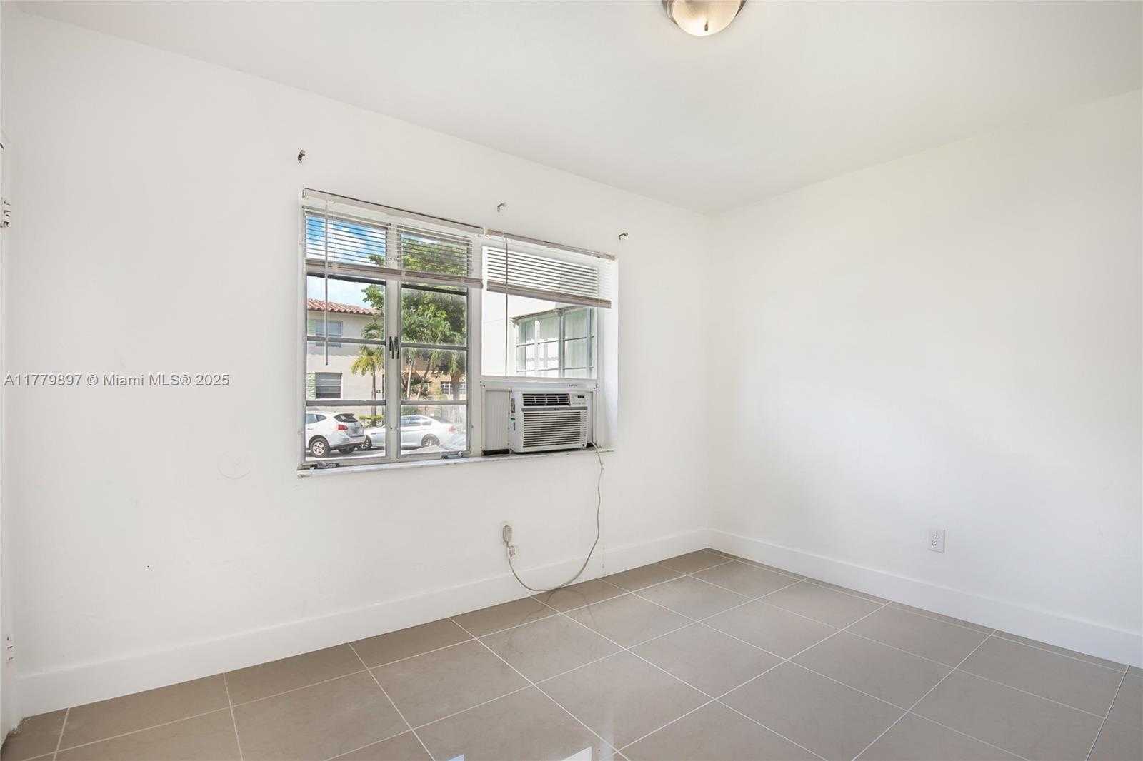Small Image of 630 84TH ST #26, Miami Beach Number 6