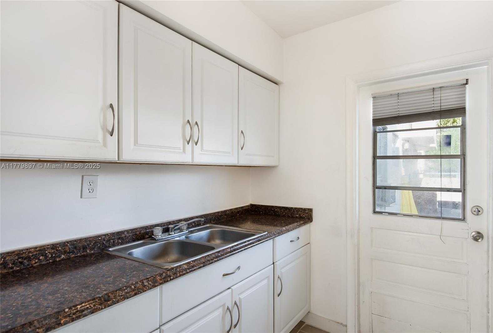 Small Image of 630 84TH ST #26, Miami Beach Number 7