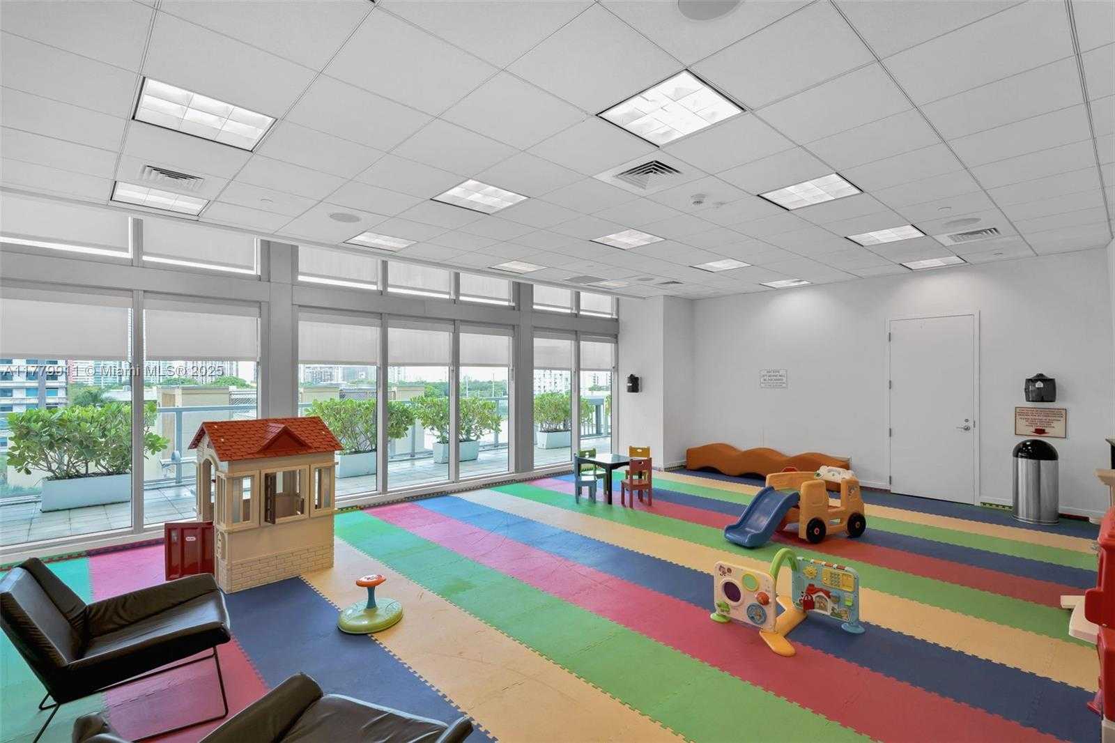 Small Image of 79 SOUTH WEST 12TH ST #1204-S, Miami Number 33