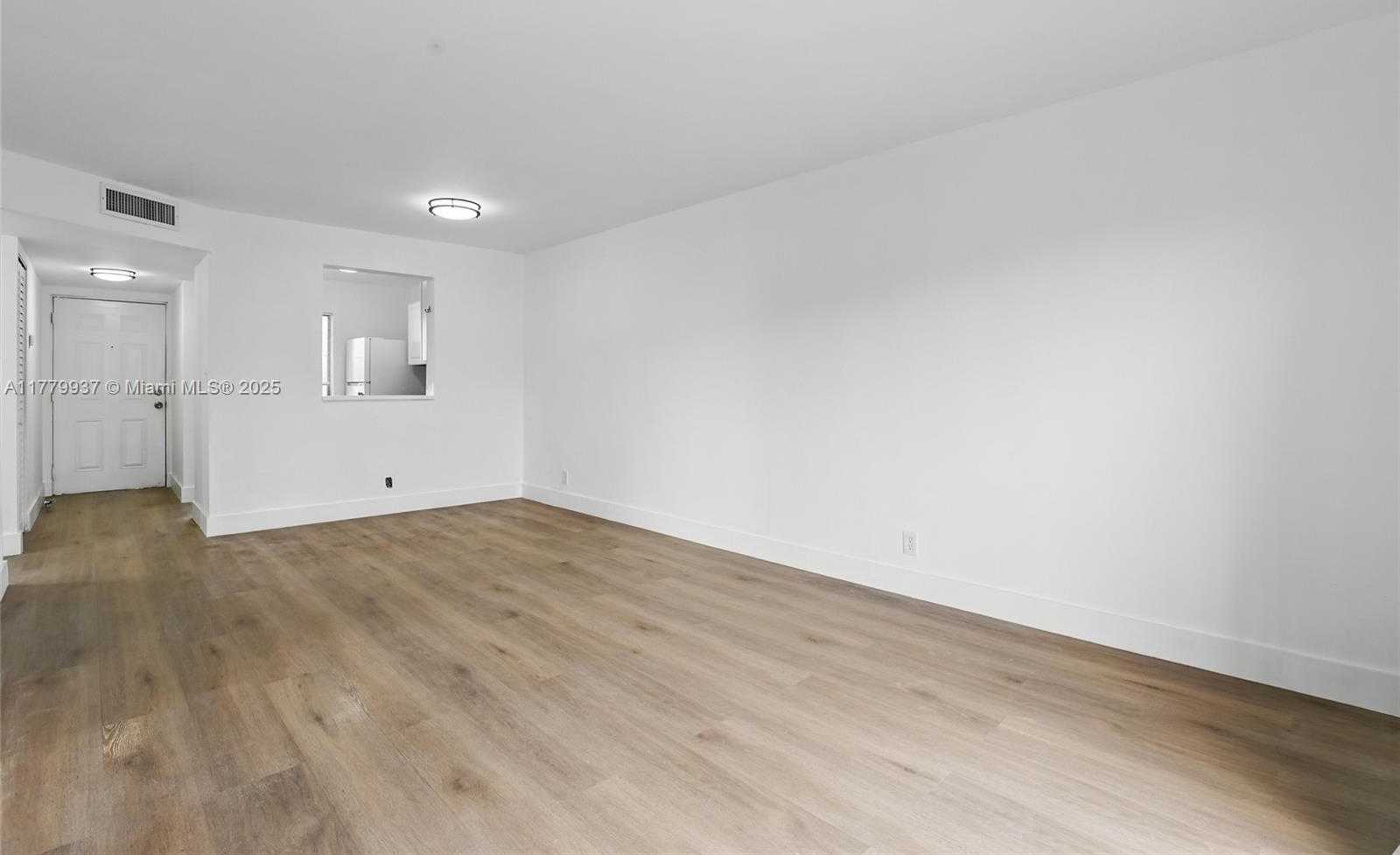 Small Image of 8540 NORTH SHERMAN CIR #408, Miramar Number 11