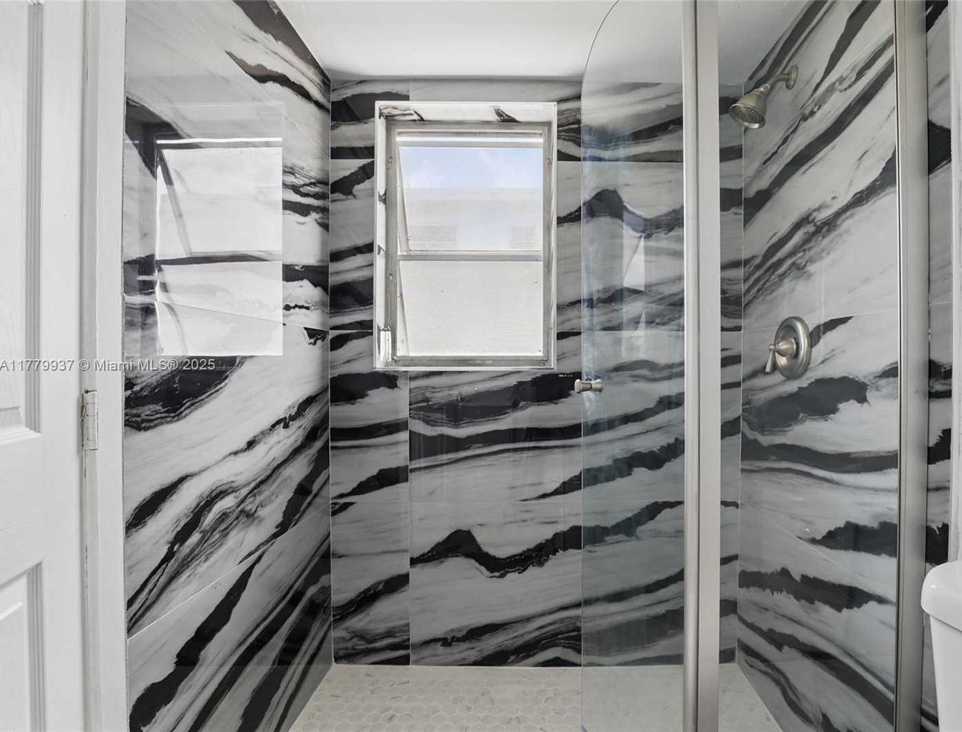 Small Image of 8540 NORTH SHERMAN CIR #408, Miramar Number 19