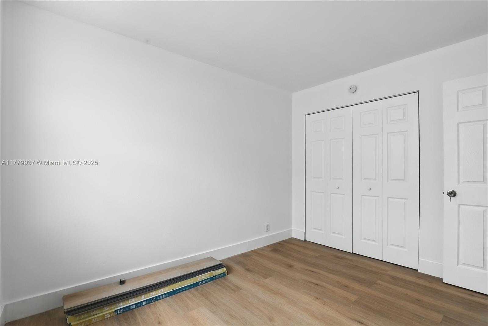 Small Image of 8540 NORTH SHERMAN CIR #408, Miramar Number 23