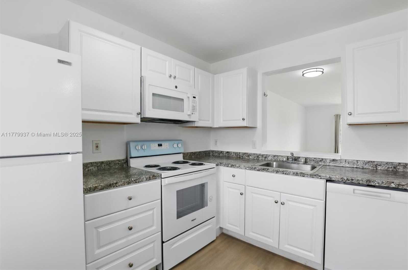 Small Image of 8540 NORTH SHERMAN CIR #408, Miramar Number 26