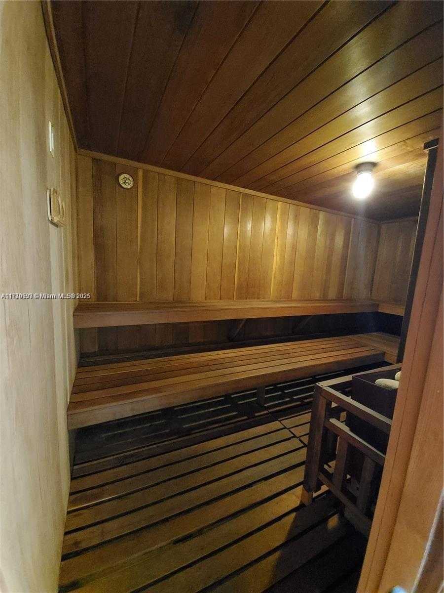 Small Image of 1865 SOUTH OCEAN DR #3F, Hallandale Beach Number 5