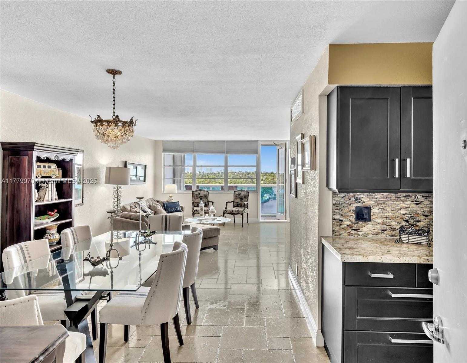 Small Image of 6770 INDIAN CREEK DR #7K, Miami Beach Number 10