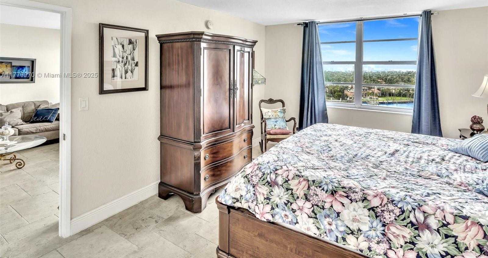 Small Image of 6770 INDIAN CREEK DR #7K, Miami Beach Number 18