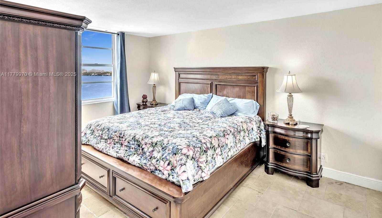 Small Image of 6770 INDIAN CREEK DR #7K, Miami Beach Number 19