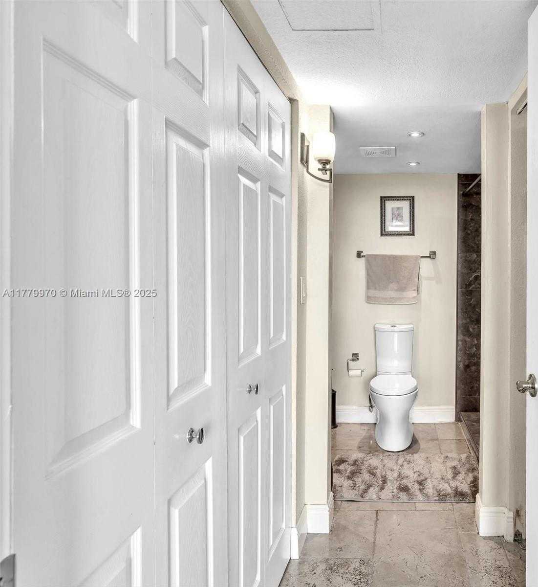 Small Image of 6770 INDIAN CREEK DR #7K, Miami Beach Number 23