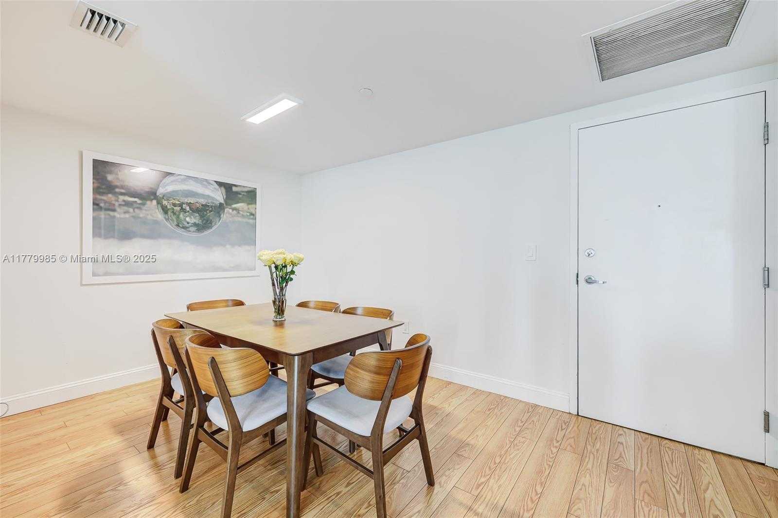 Small Image of 350 SOUTH MIAMI AVE #2104, Miami Number 4