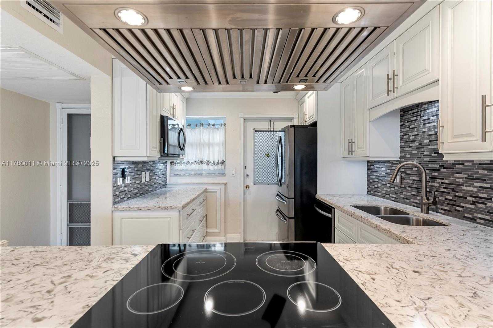 Small Image of 329 SOUTH EAST 3RD ST #405P, Hallandale Beach Number 10