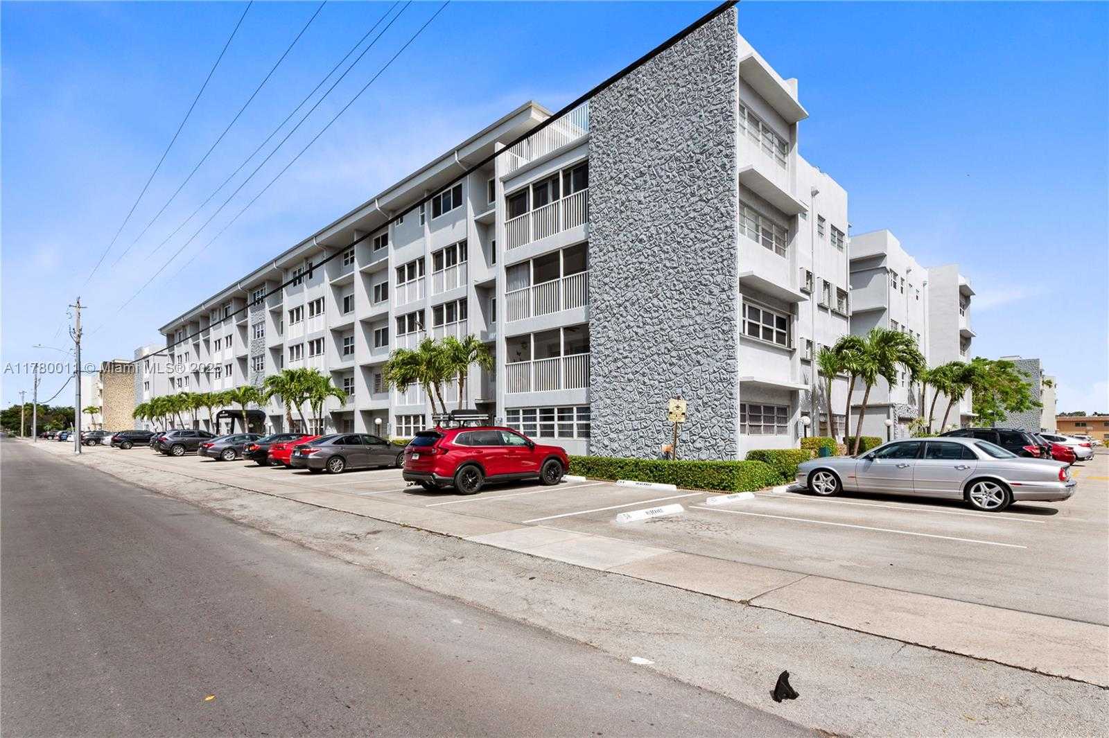 Small Image of 329 SOUTH EAST 3RD ST #405P, Hallandale Beach Number 28