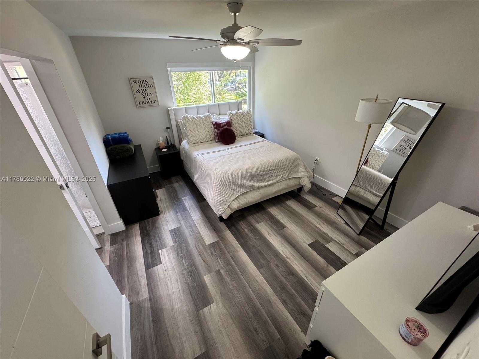 Small Image of 1235 MARIPOSA AVE #1, Coral Gables Number 10