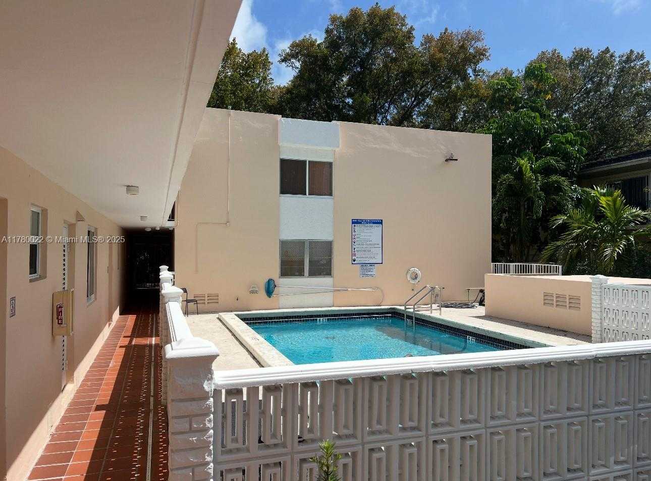 Small Image of 1235 MARIPOSA AVE #1, Coral Gables Number 13