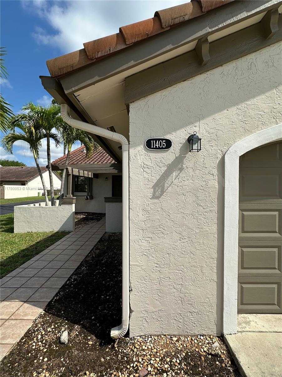 Small Image of 11405 SOUTH WEST 87TH TER, Miami Number 13