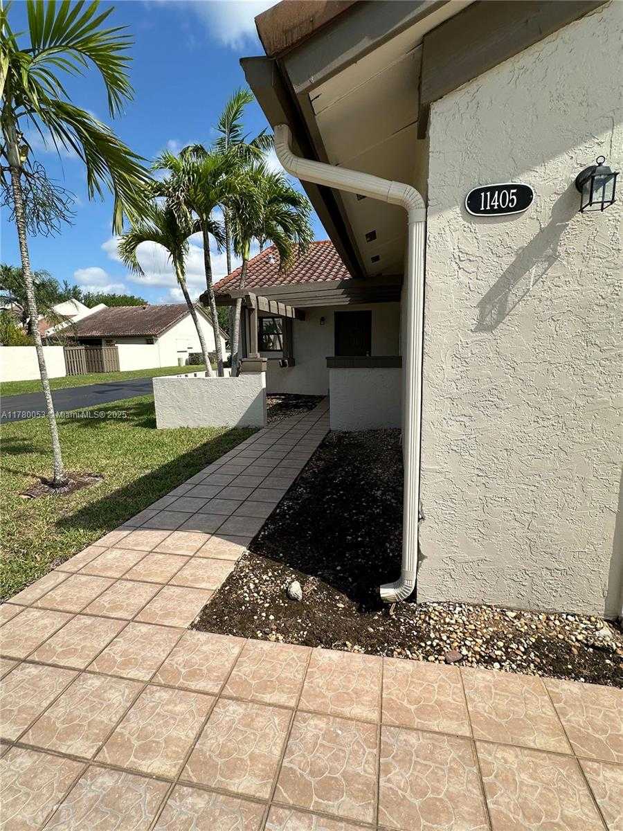 Small Image of 11405 SOUTH WEST 87TH TER, Miami Number 14